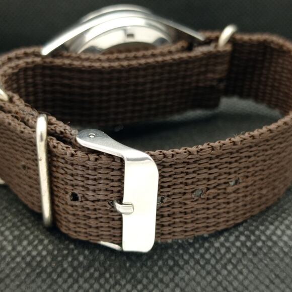 Vintage 1975 Citizen Automatic Mens Silver Watch W/daydate & Gold accents - Picture 2 of 8